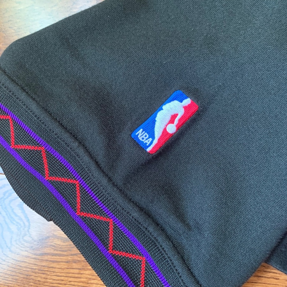 Vintage Toronto Raptors Warm Up Jersey - Picture 5 of 11